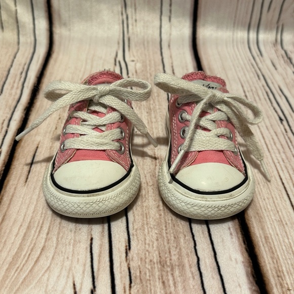 Converse little kids pink all star shoes size 3 - Picture 2 of 9
